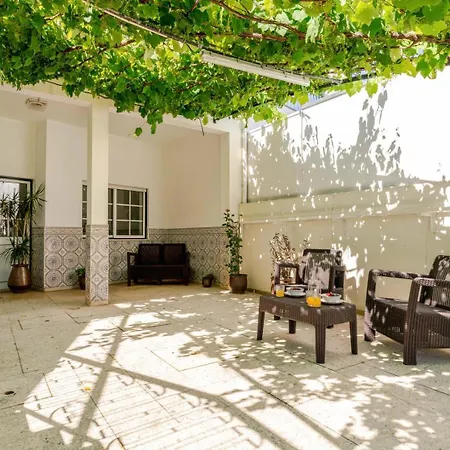 Portugal Active Bandeira Retreat