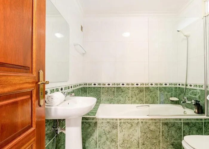 Portugal Active Bandeira Retreat Gasthof